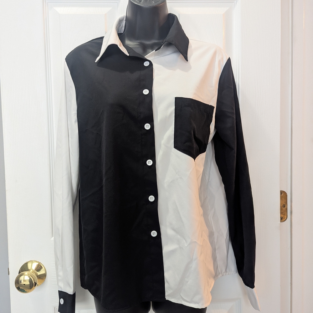 137. Black and White Button-Up Shirt